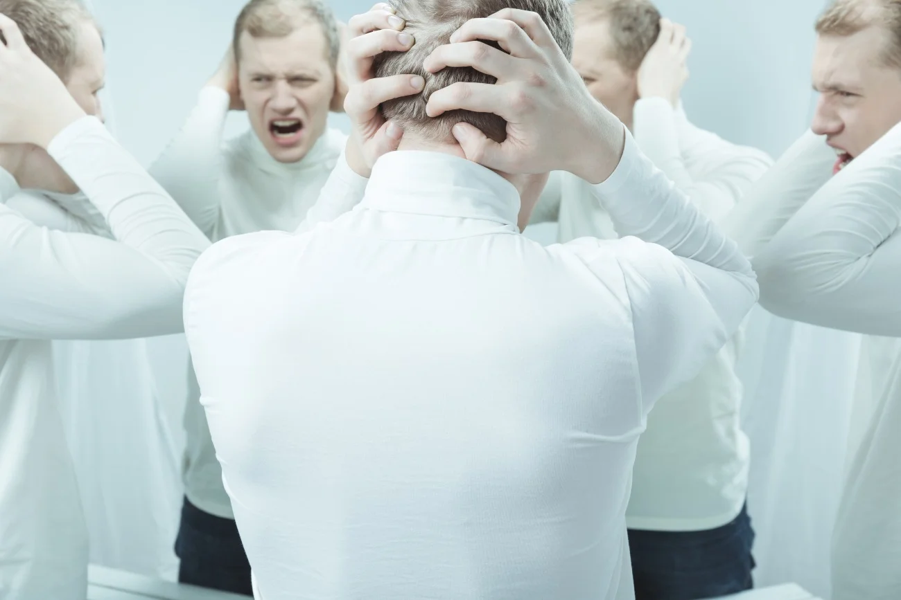 Syndrom oszusta – co to jest i jak sobie z nim radzić